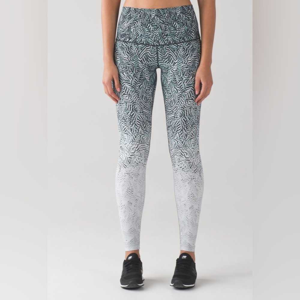 Lululemon Wunder Under Pants (Hi-Rise-Dazzle Nulux)